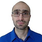 Врач Агаджанов Роман Эдуардович