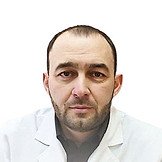 Врач Дармилов Эльдар Александрович